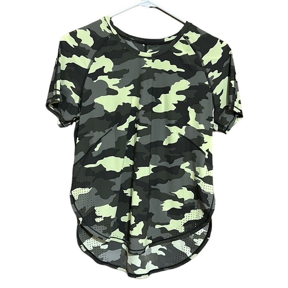 Lululemon Women's Shirts UVP Run Short Sleeve Shirt Camo Size XS - Picture 1 of 8